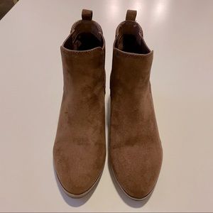 Suede Chelsea boots